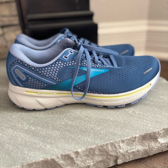 Brooks Ghost 14 Women’s Size 9.5 Blue White Athletic Running Shoes - Picture 1 of 10